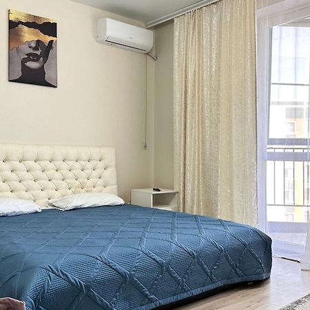 1 Комнатная Драмтеатр 1Bedroom Apartment Ustʼ-Kamenogorsk Екстериор снимка