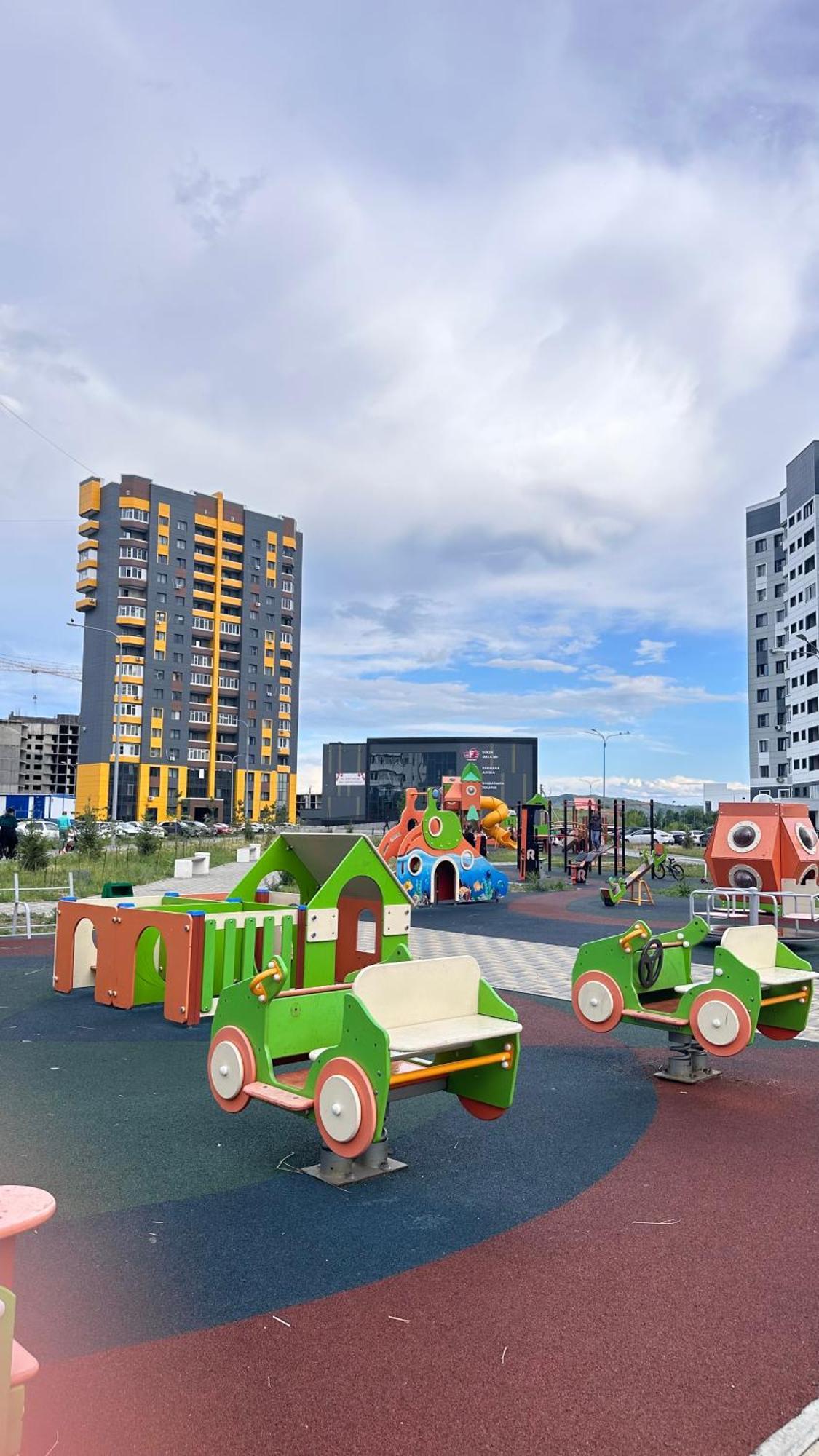 1 Комнатная Драмтеатр 1Bedroom Apartment Ustʼ-Kamenogorsk Екстериор снимка